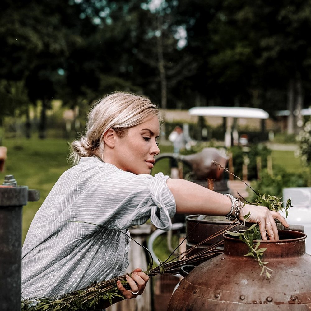 Meet your Posher, Alexandra